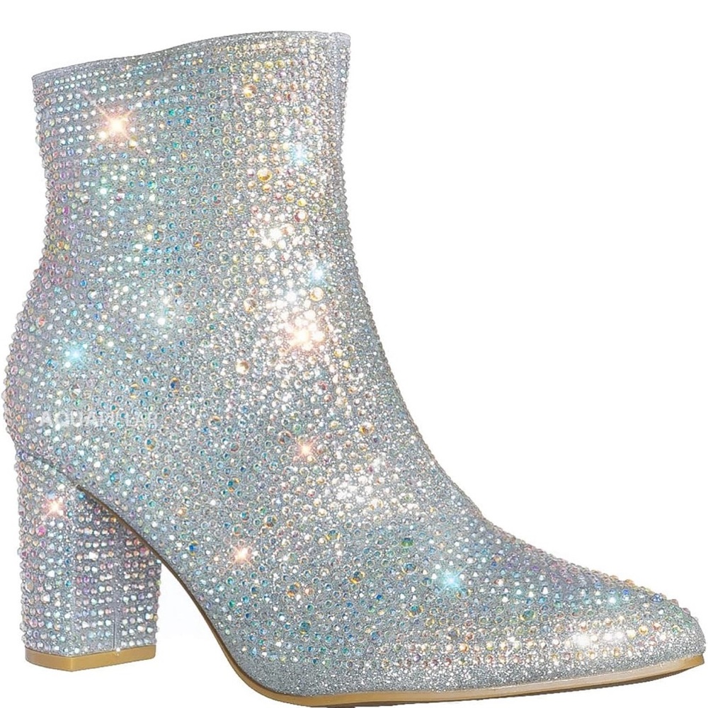 Rhinestone Silver Heeled Boots with Dazzling Sparkle